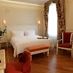 Corinne Art & Boutique Hotel